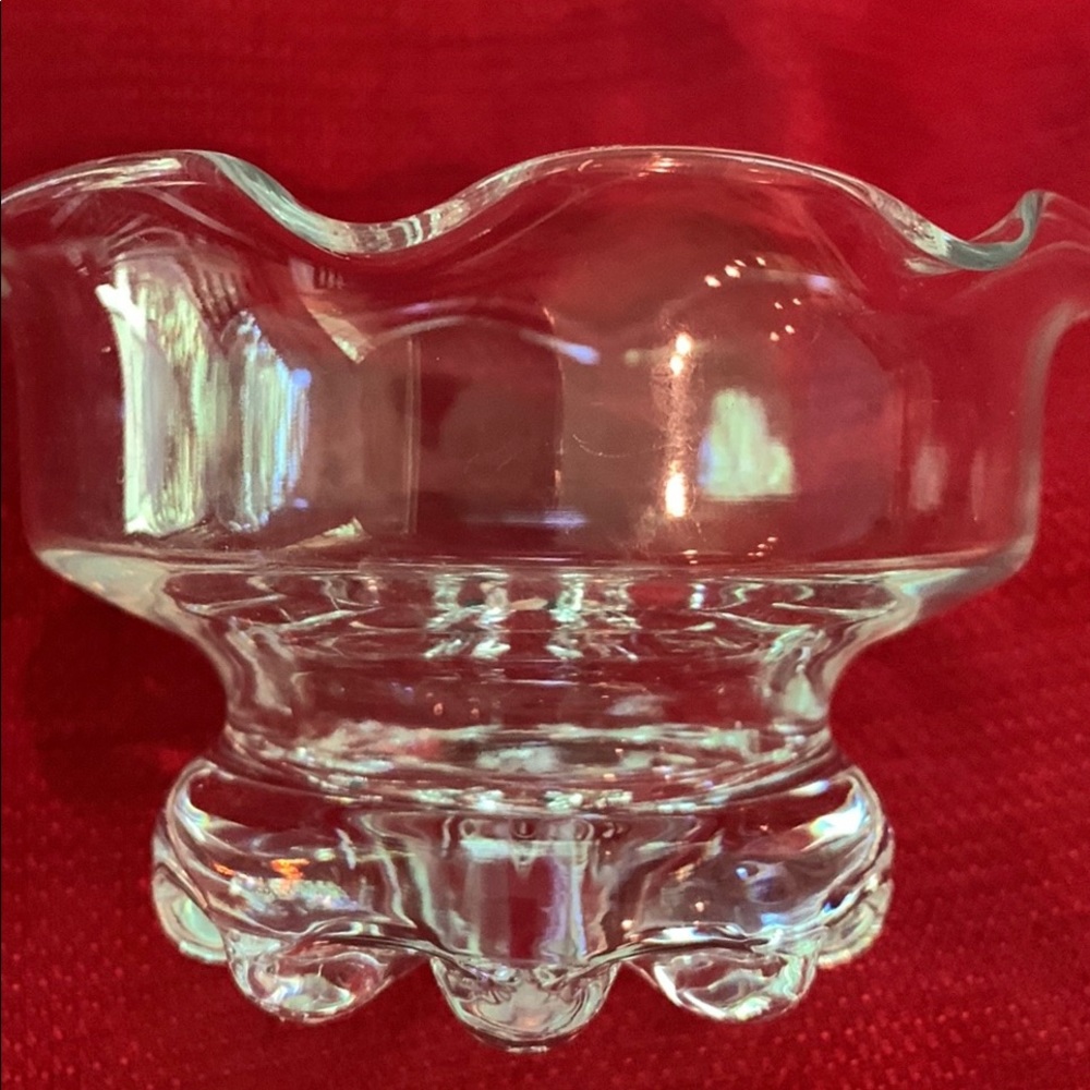 Vintage sherbet/ice cream/fruit bowl. Scalloped edge, footed.